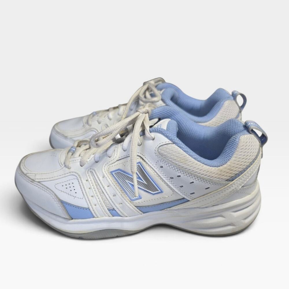 New Balance 406 Women's Size 8 Wide White Blue Walking Leather Sneakers WX406WL2